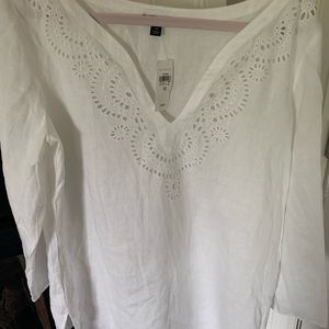 Beautiful Ann Taylor white beach coverup!